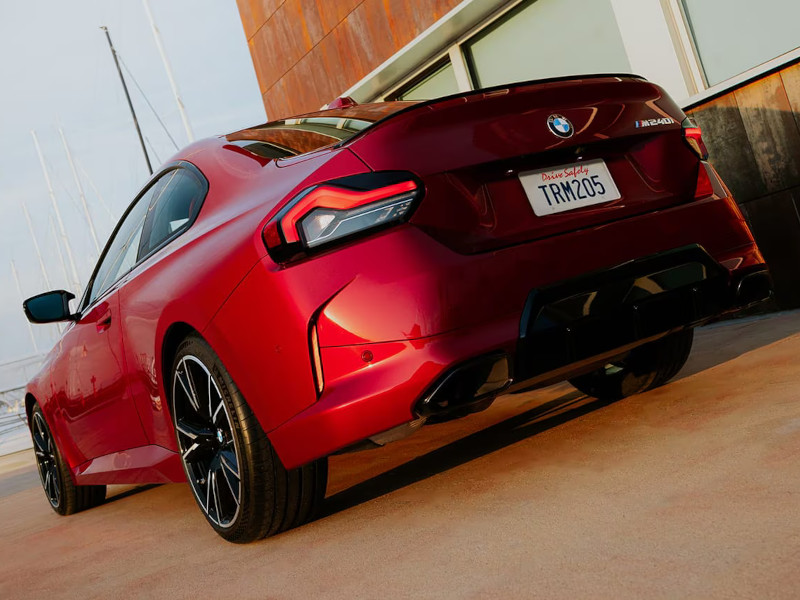 2025 BMW 2