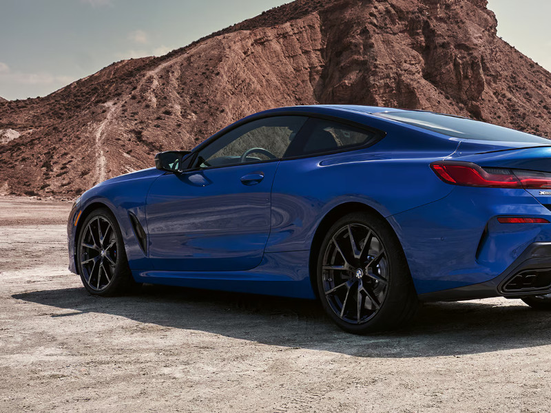2025 BMW 8