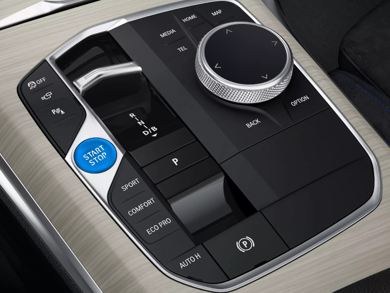 2025 BMW i4