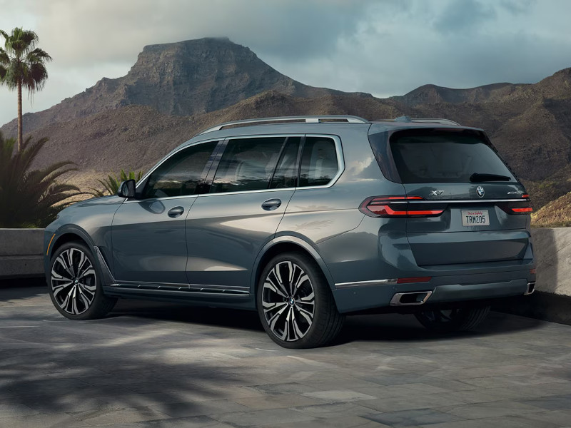 2025 BMW X7