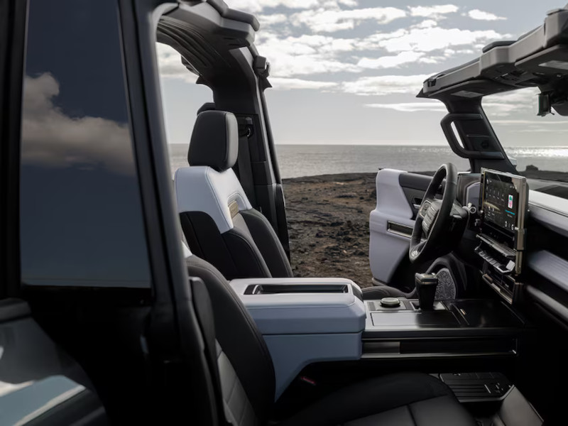 2025 GMC Hummer EV