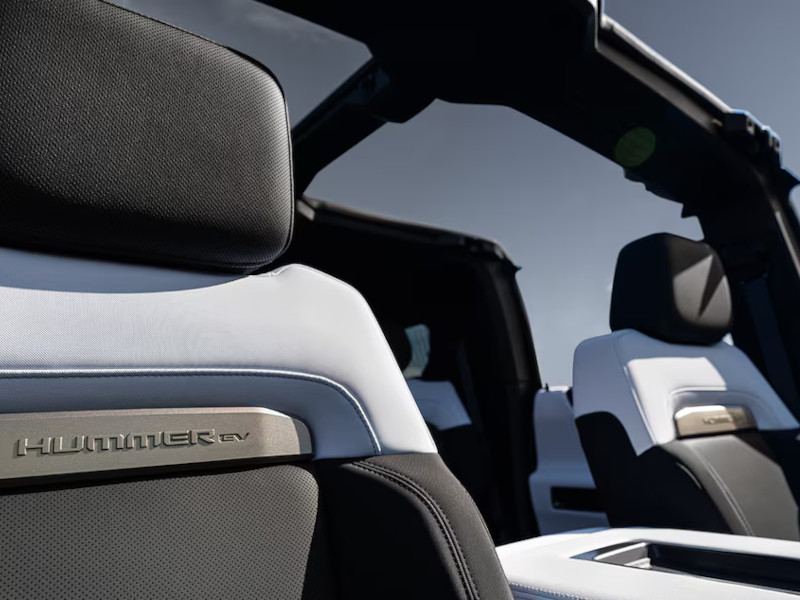 2025 GMC Hummer EV
