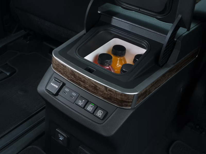 2025 Toyota Sienna